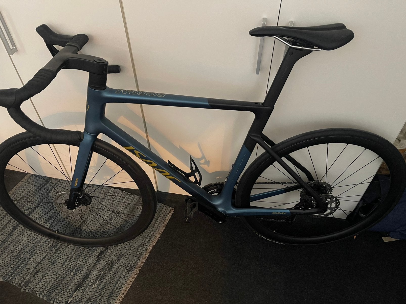 Isaac bison di2. (Moet weg), Carbon, Zo goed als nieuw, 57 tot 61 cm, Meer dan 20 versnellingen