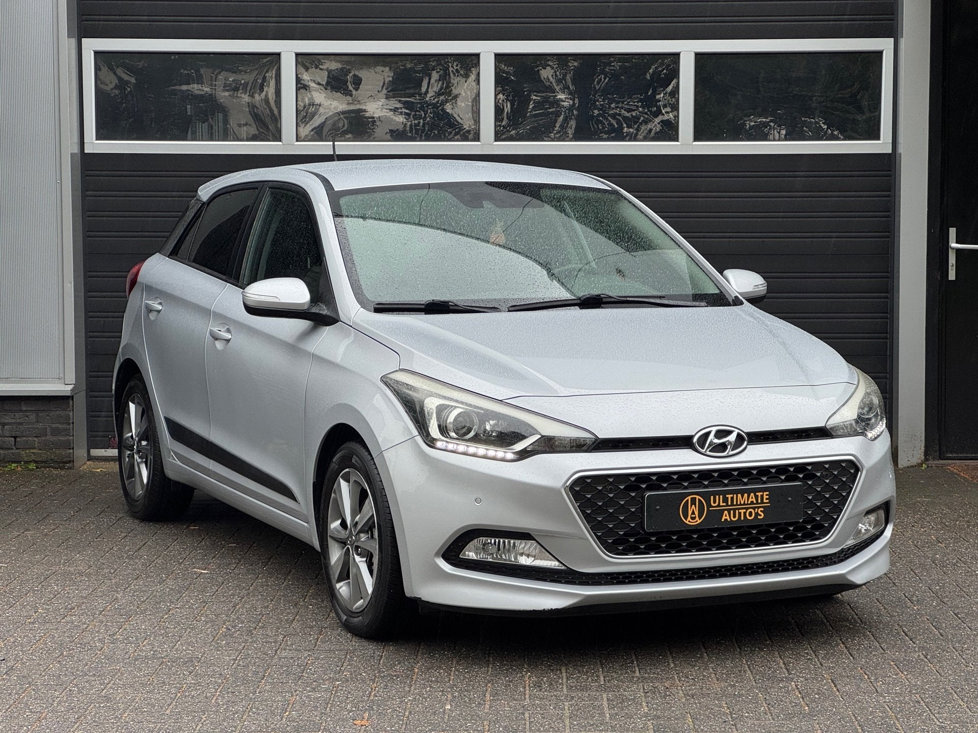 Hyundai I20 1.4 Business Edition Automaat, Cruise, Auto's, 101 pk, Gebruikt, Origineel Nederlands, Bedrijf