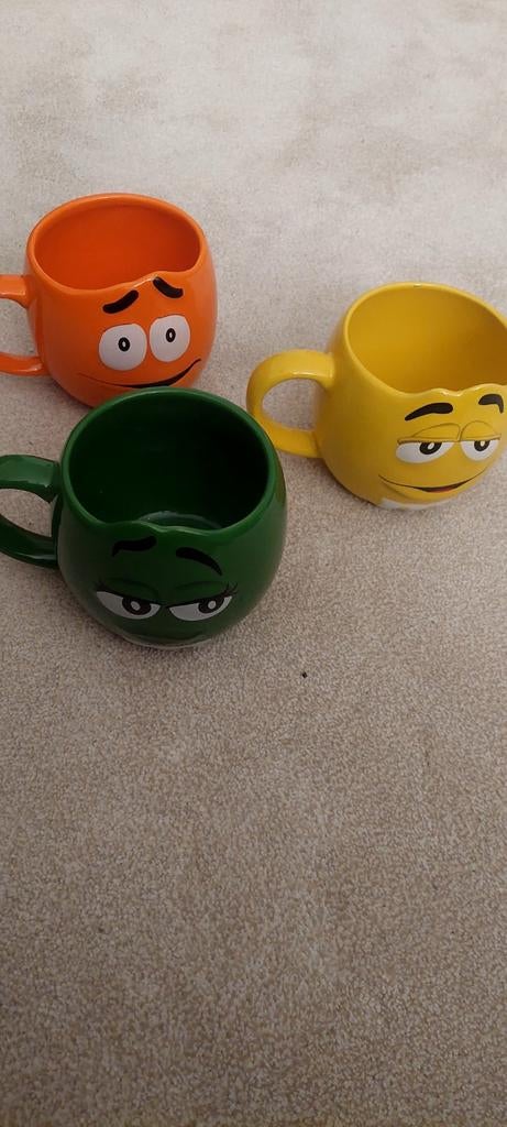 Drie leuke grote M&M bekers nooit gebruikt, Ophalen of Verzenden, Zo goed als nieuw, Glas, Overige stijlen