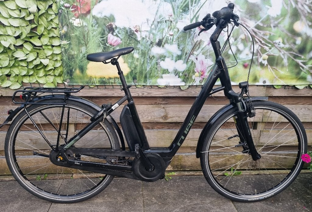 ebike cube town N8 bosch nieuwe accu 400 wh, Velgrem, Versnellingen, Zo goed als nieuw, 56 cm of meer