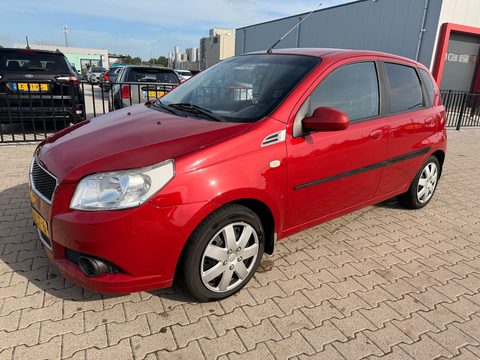 Chevrolet Aveo 1.4 Benzine | 2009 | Nieuwe APK | Trekhaak, Voorwielaandrijving, 40 €/maand, Aveo, 400 kg