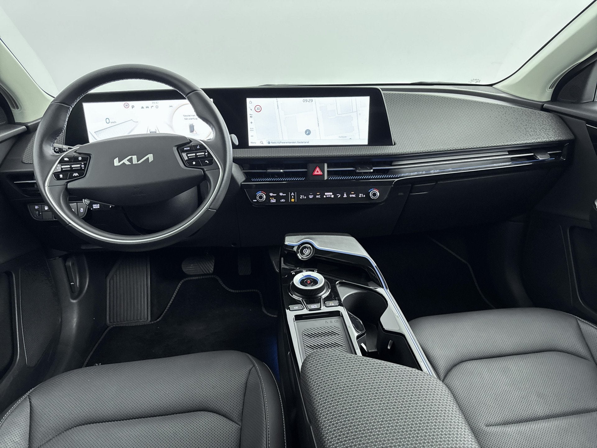 Kia Ev6 - Light 77.4 kWh // LEDER // WARMTEPOMP //, Auto's, Achterwielaandrijving, Gebruikt, Zwart, 1885 kg