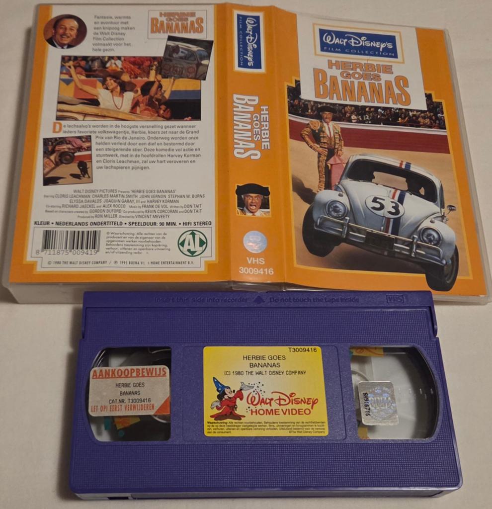 Walt Disney Herbie Goes Bananas VHS Kinderen/Jeugd, Alle leeftijden, Ophalen of Verzenden, Gebruikt