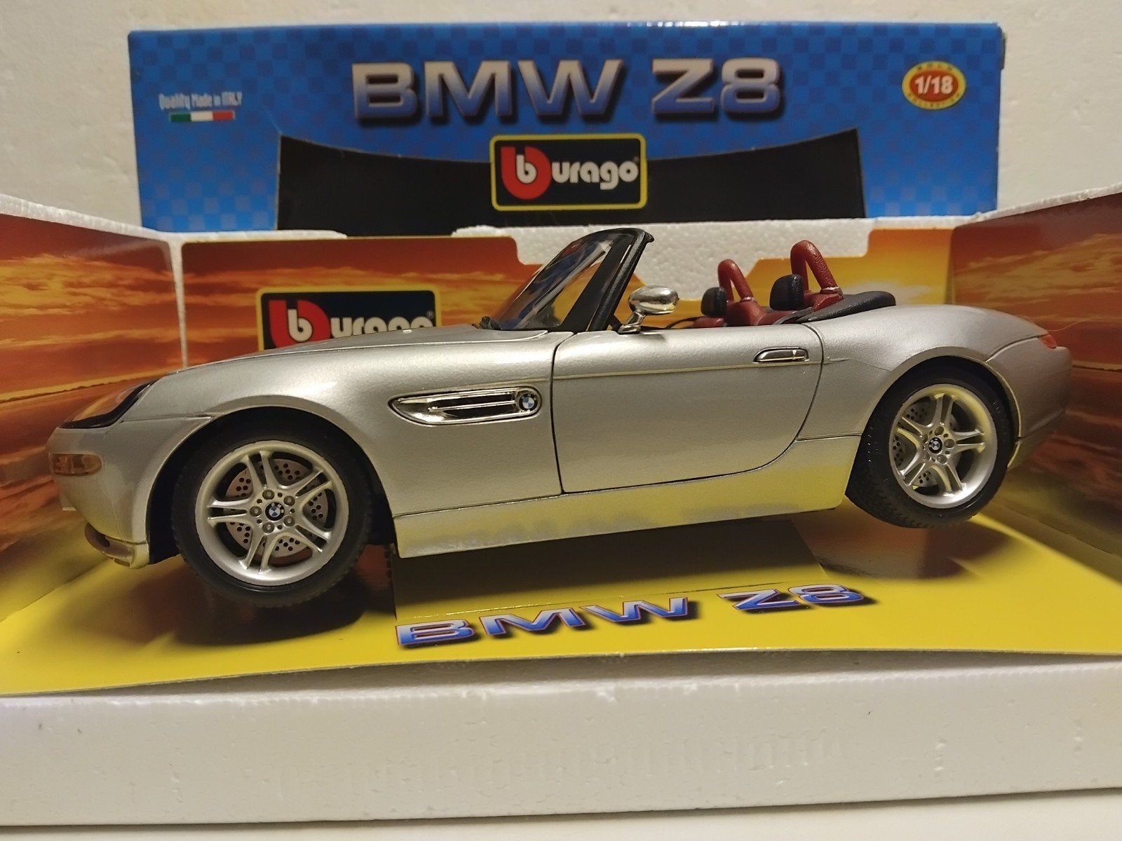 BMW Z8 Roadster cabriolet silver Bburago metal 1:18 KRD, Ophalen of Verzenden, Zo goed als nieuw, Auto, Overige merken