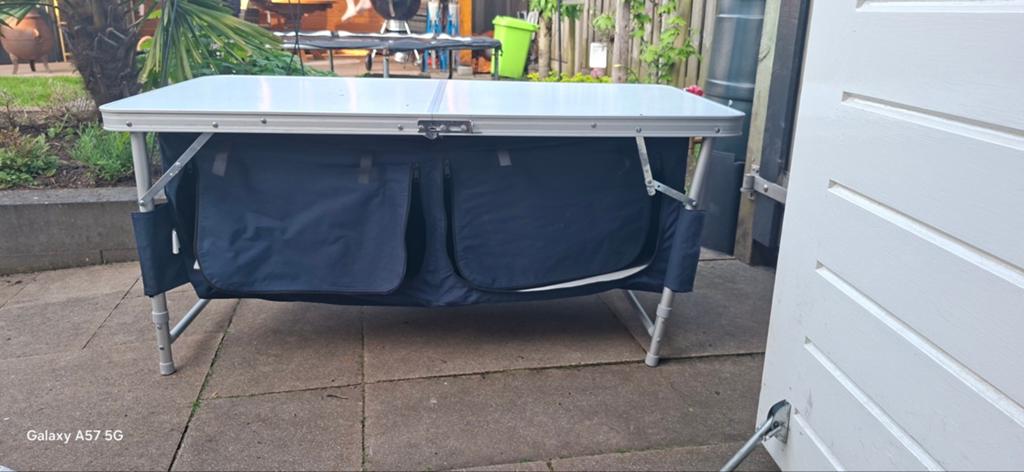 Camping kastje, Caravans en Kamperen, Ophalen, Campingkast