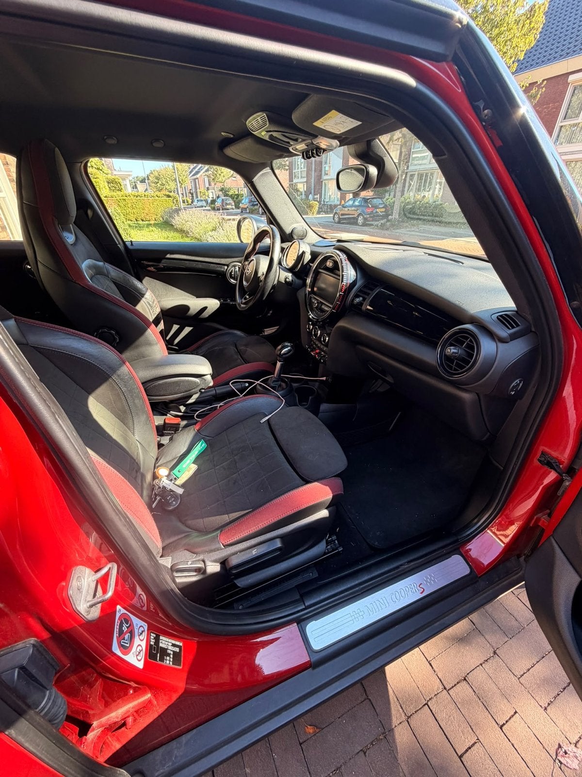 Foto 8 van Mini 2.0 Cooper S 141KW 5D AUT 2017 Rood