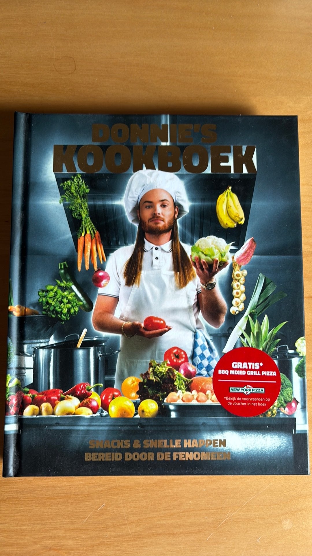 Rapper Donnie - Donnie's kookboek, Boeken, Ophalen of Verzenden, Zo goed als nieuw, Rapper Donnie