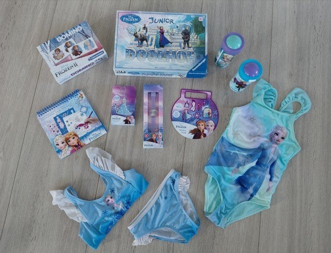 ZGAN: Frozen Anna Elsa mepal badpak bikini spel speelgoed, Ophalen of Verzenden, Overige figuren, Zo goed als nieuw, Overige typen
