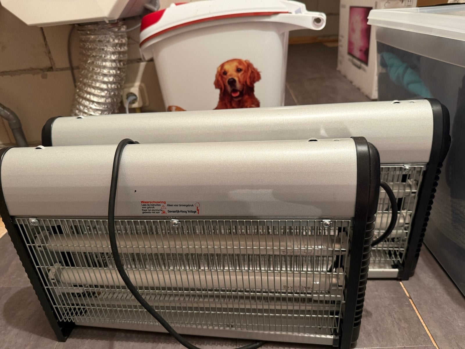 Elektrische vliegenlampen, Ophalen