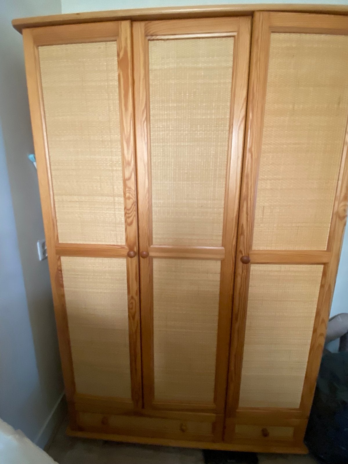 Slaapkamer kast rotan, Ophalen, Gebruikt