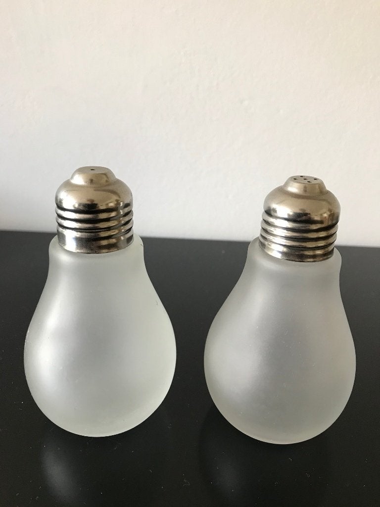 Peper- en zoutstel in de vorm van een peer, Ophalen of Verzenden, Zo goed als nieuw, Wit, Glas