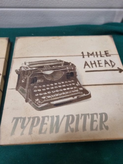 Wandhanger inkt pot en typemachine retro look, Ophalen of Verzenden, 'T Olde Gre-j, Info@toldegrej.nl, Endepoelstraat 20f Didam