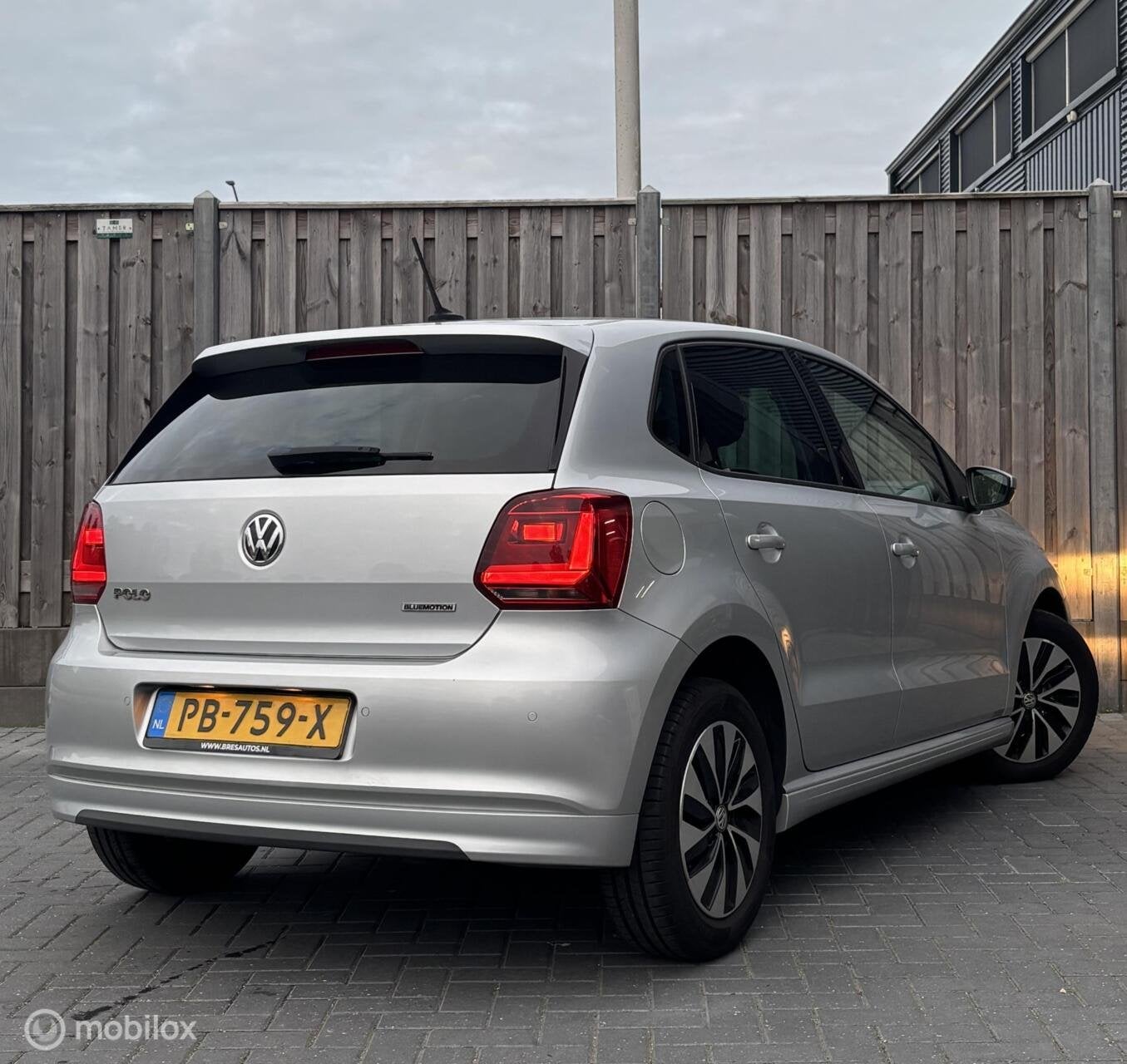 Volkswagen Polo 1.0 BlueMotion Edition/CARPLAY/CRUISE/AIRCO/, Auto's, Voorwielaandrijving, Dealer onderhouden, Stof, 95 pk