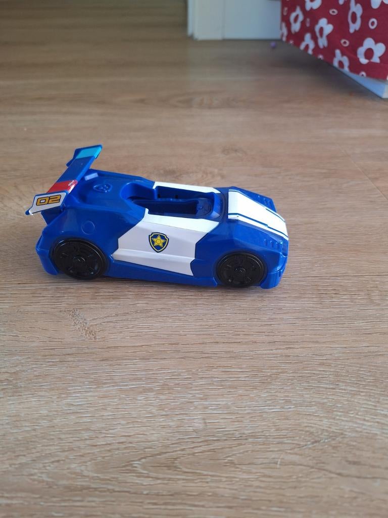 Paw Patrol Chase raceauto met motor die eruit kan, Ophalen of Verzenden, Gebruikt