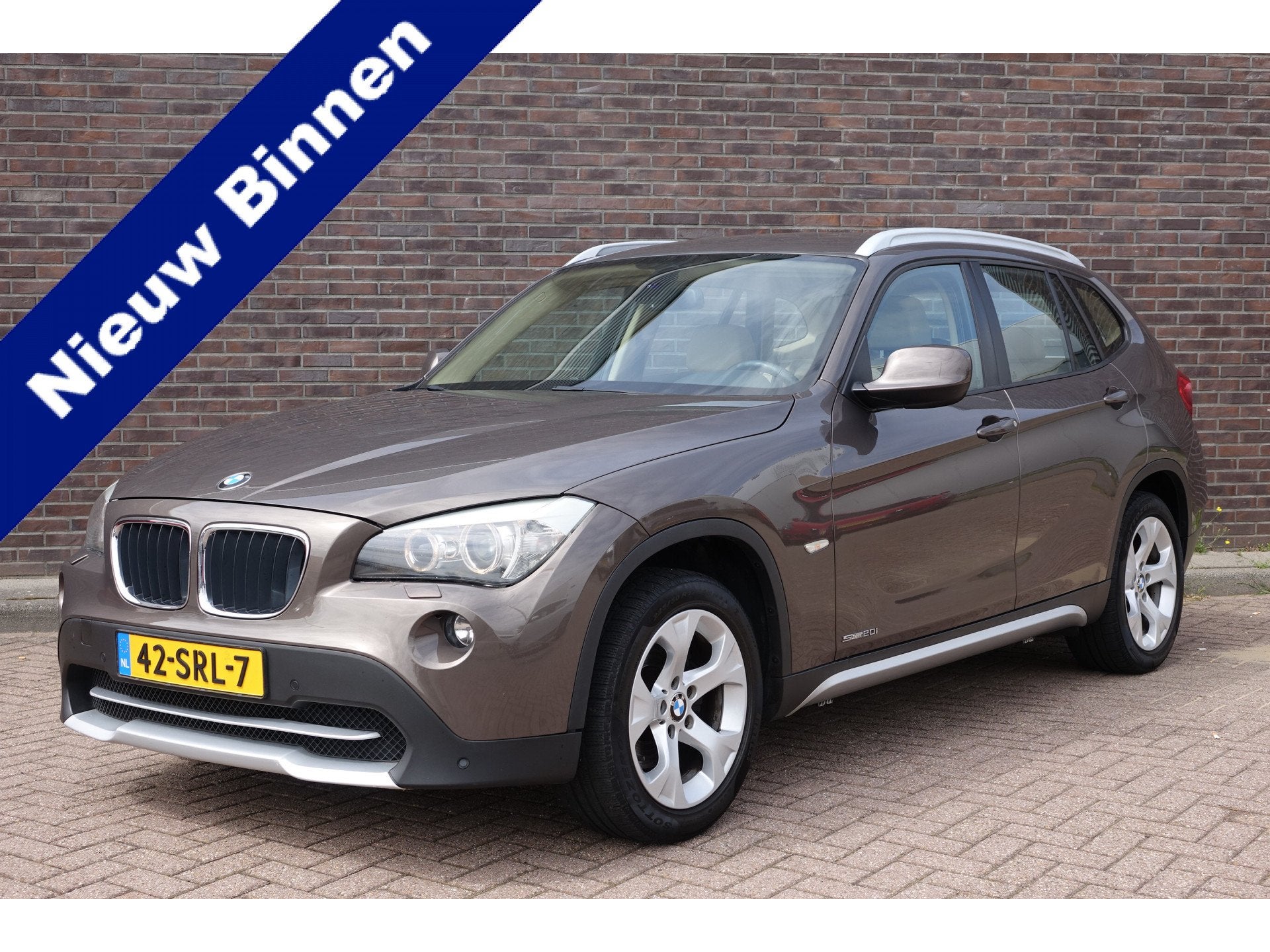 BMW X1 sDrive20i Business, leder, trekhaak afneembaar, navi,, X1, Euro 5, Achterwielaandrijving, 4 cilinders