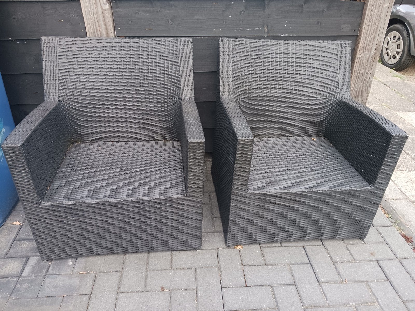 2 zwarte wicker fauteuils, Huis en Inrichting, Fauteuils, Ophalen, Gebruikt, 50 tot 75 cm, Riet of Rotan