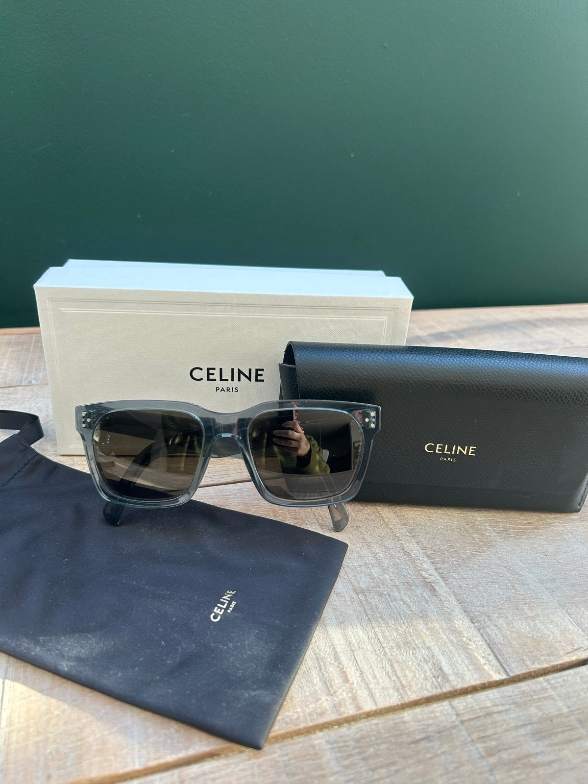 Celine Paris zonnebril transparant grijs – compleet, Sieraden, Tassen en Uiterlijk, Zonnebrillen en Brillen | Dames, Ophalen of Verzenden