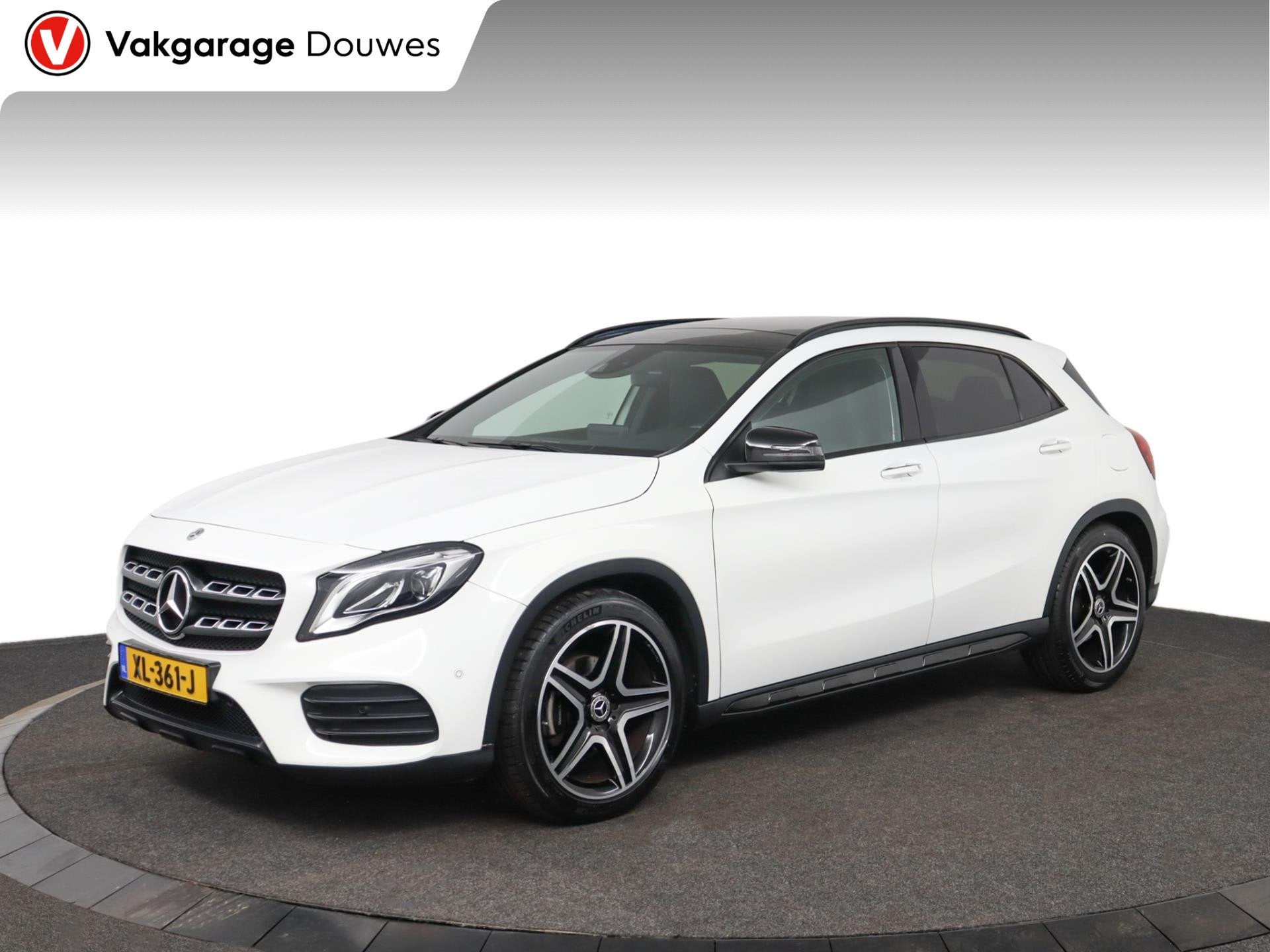 Mercedes-Benz GLA-klasse 180 Business Solution AMG Night Upg, Gebruikt, Euro 6, 4 cilinders, 715 kg