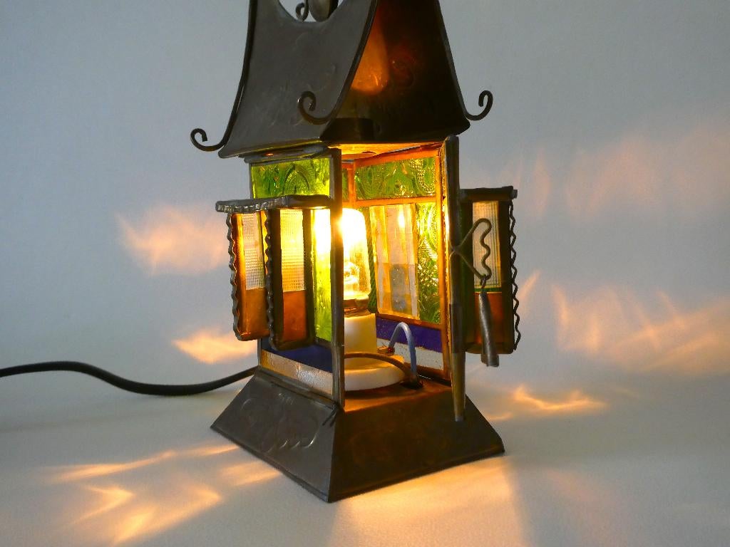 Tafellamp sfeerlampje in de vorm van een Gadang huis, Antiek en Kunst, Ophalen of Verzenden