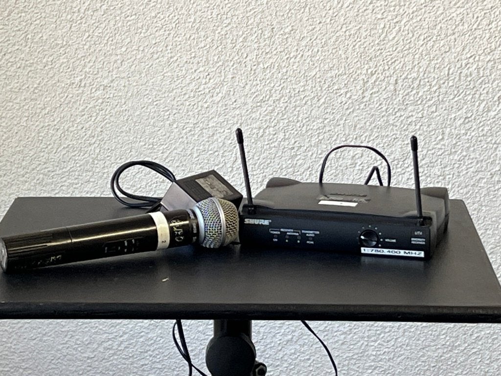 Shure UT4 draadloze microfoon set, Ophalen, Gebruikt, Overige typen, Draadloos