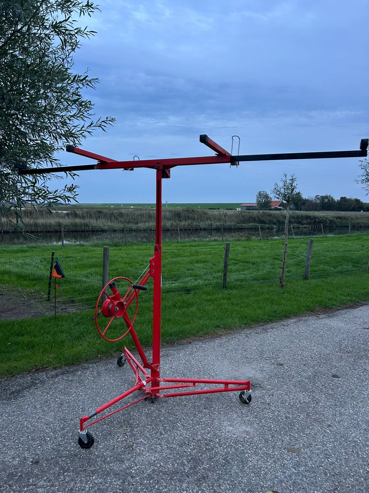 Gipsplaten lift, montage lift., Ophalen, Zo goed als nieuw