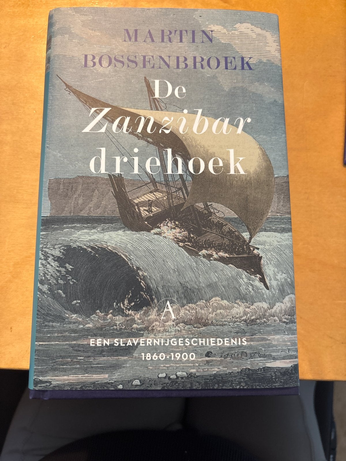 De Zanzibar driehoek - Martin Bossenbroek (Slavernij), Ophalen of Verzenden, 20e eeuw of later, Nieuw, Afrika