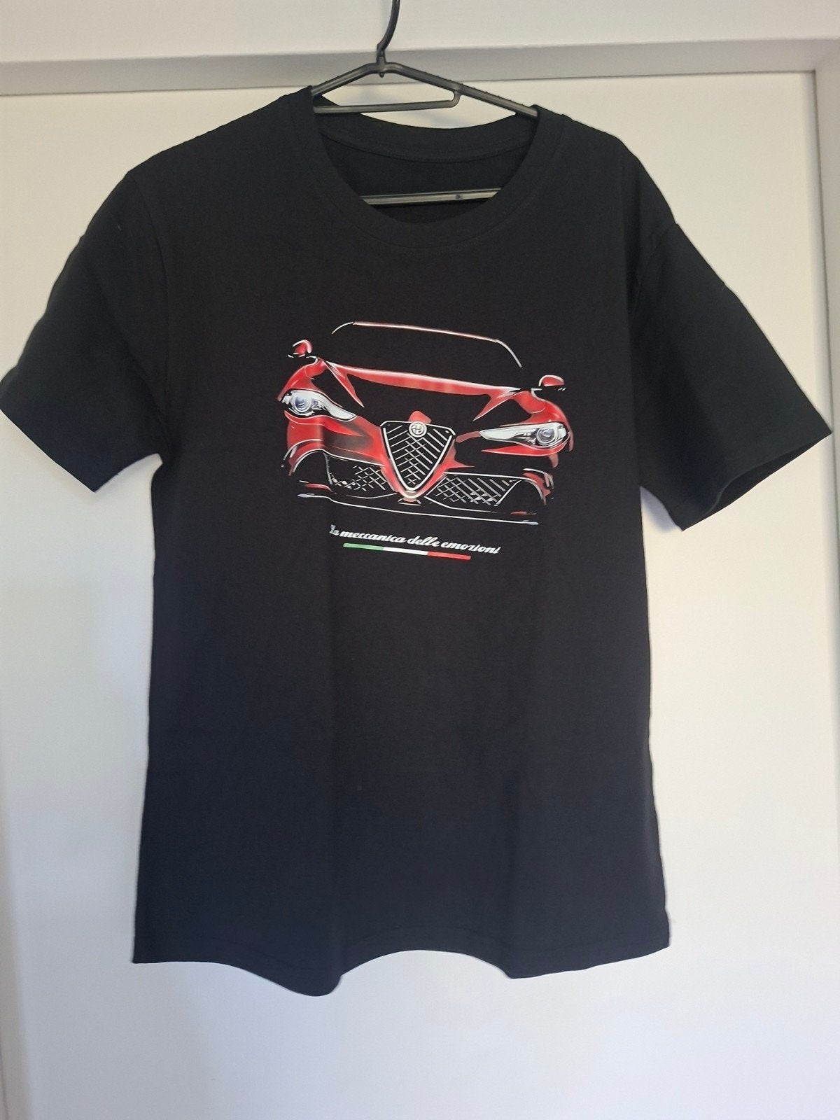 t'shirt zwart alfa romeo, Ophalen of Verzenden, Zwart