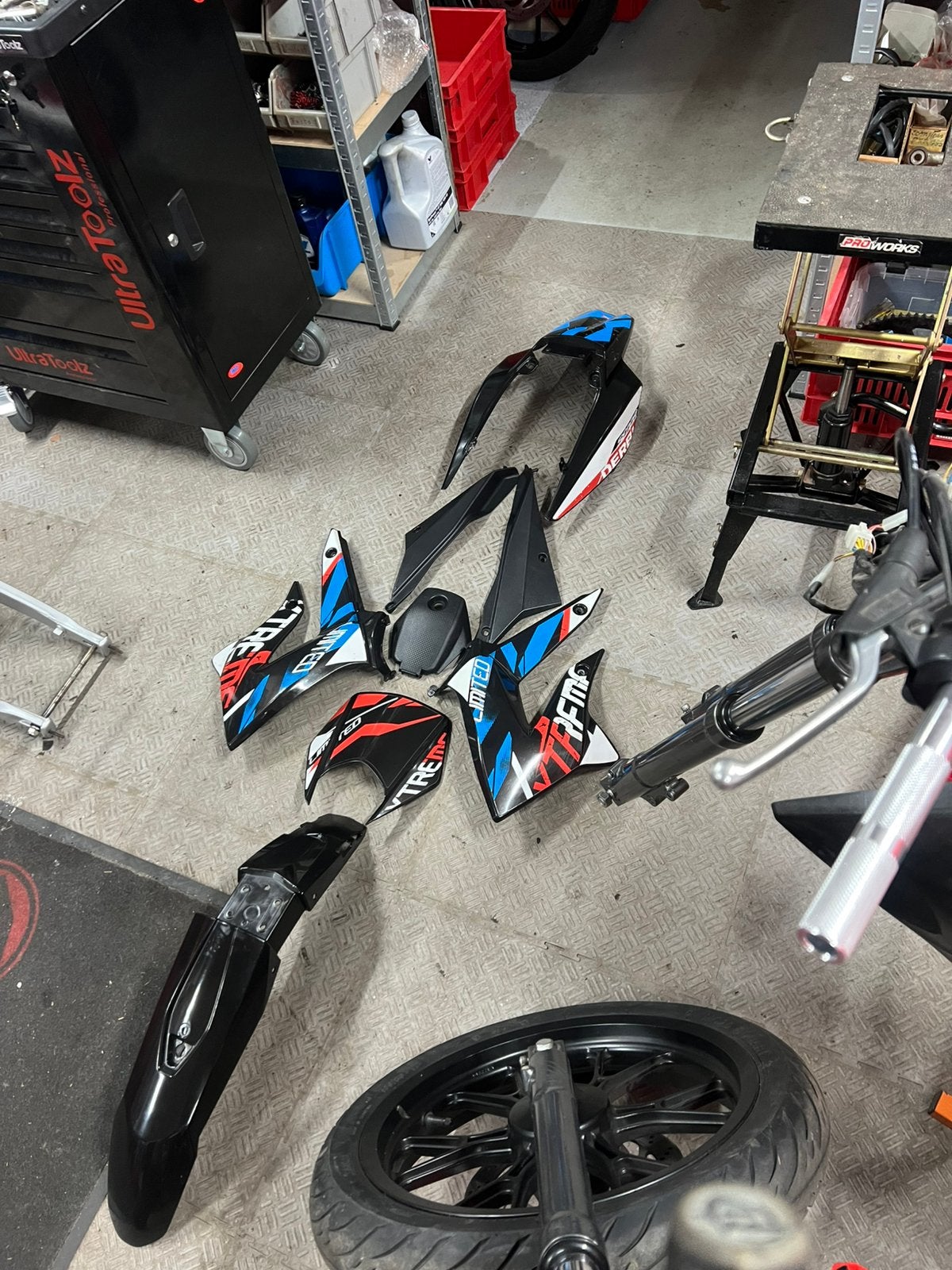 Derbi limited kappenset na 2011, Derbi senda/drd, Gebruikt, Kappenset, Verzenden