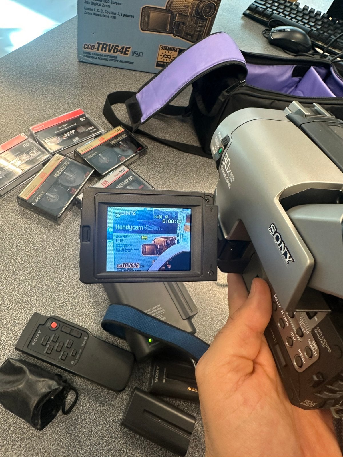 Sony Handycam Vision CCD-TRV64E– Vintage 1997 – Complete set, Ophalen of Verzenden, Hi 8