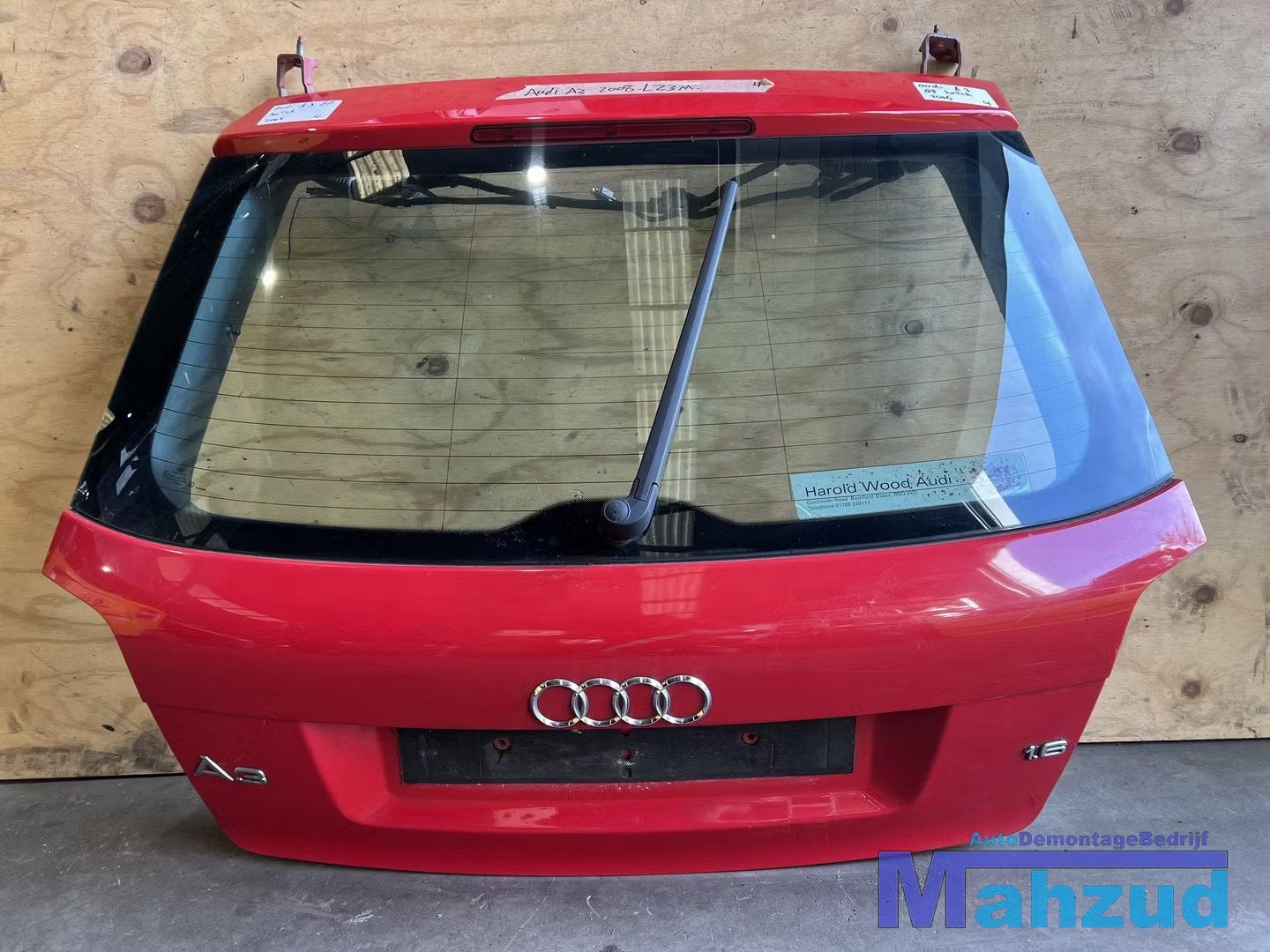 AUDI A3 8P HATCHBACK ROOD LZ3M Achterklep 2004-2011, Auto-onderdelen, Gebruikt, Deur, AUDI AG, Auto-Union-Strasse 1
85045  Ingolstadt, DE