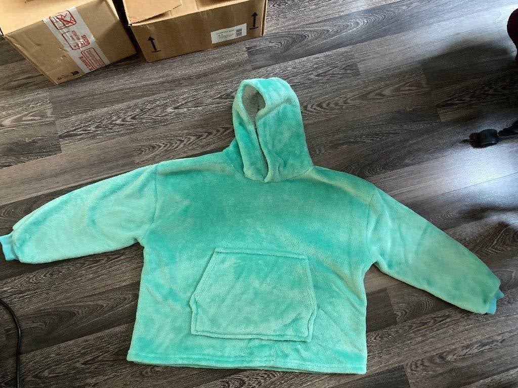 Snuggie - Fleece Hoodie, Ophalen of Verzenden, Zo goed als nieuw, Jongen of Meisje, Trui of Vest