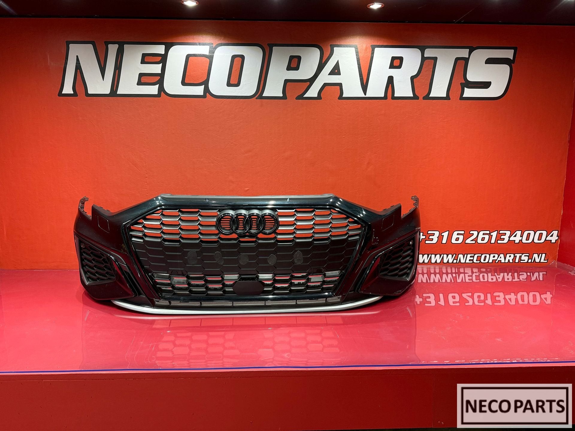 VOORBUMPER AUDI A3 8Y S3 S-LINE BUMPER ALLES LEVERBAAR, Gebruikt, -, Achter, -