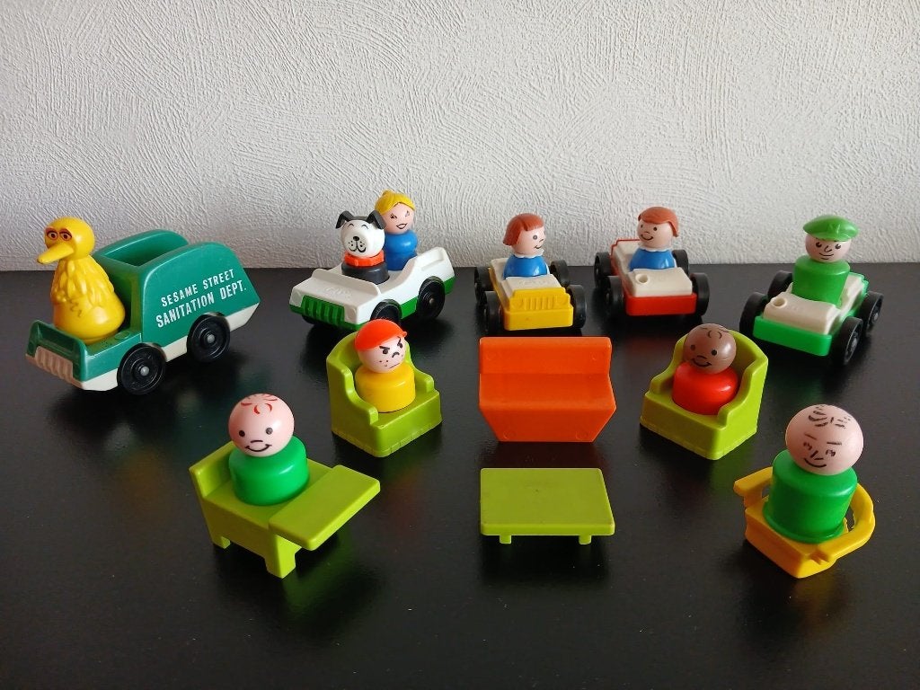 Vintage Fisher Price autootjes, poppetjes + stoeltjes, Ophalen of Verzenden, Zo goed als nieuw, Speelset