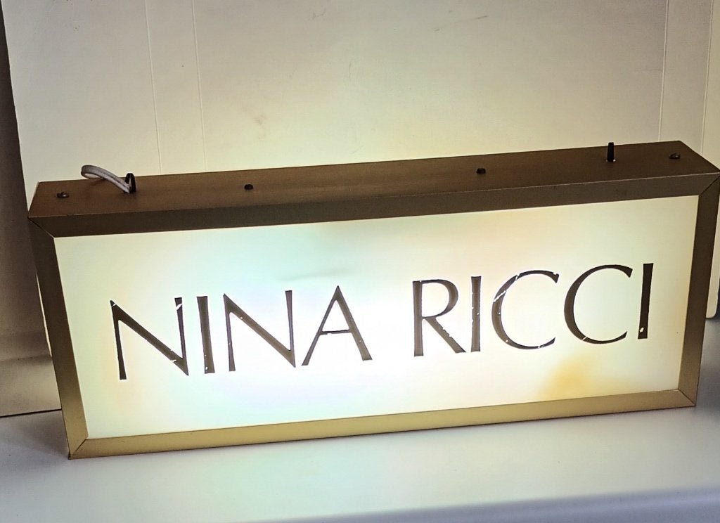 Antiek Nina Ricci Parfum reclame lichtbakje licht reclame, Ophalen of Verzenden, Reclamebord