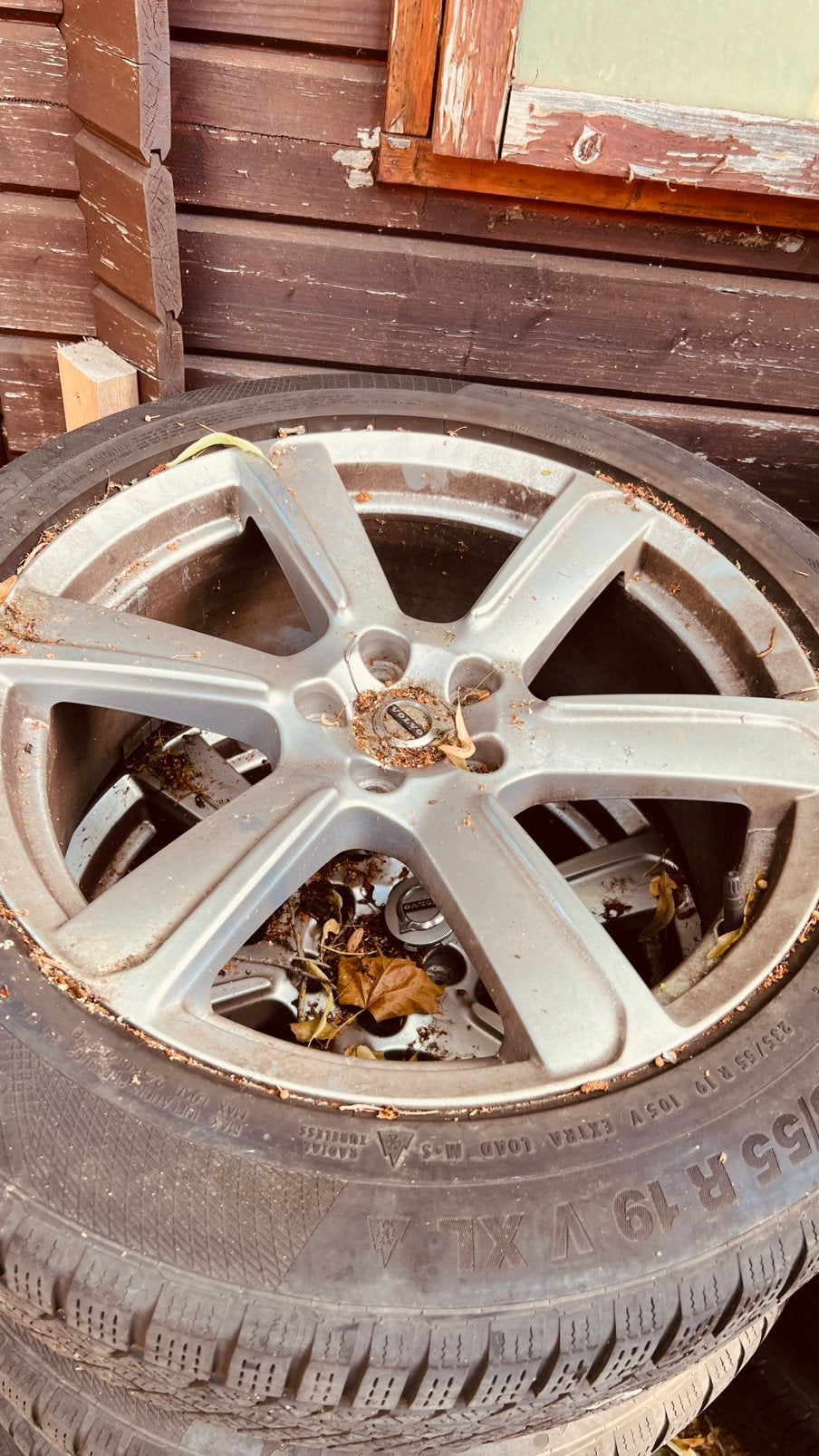 Volvo  xc 60/70/90 velgen en banden  Voor model tot 2010., Gebruikt, Banden en Velgen, 235 mm, All Season
