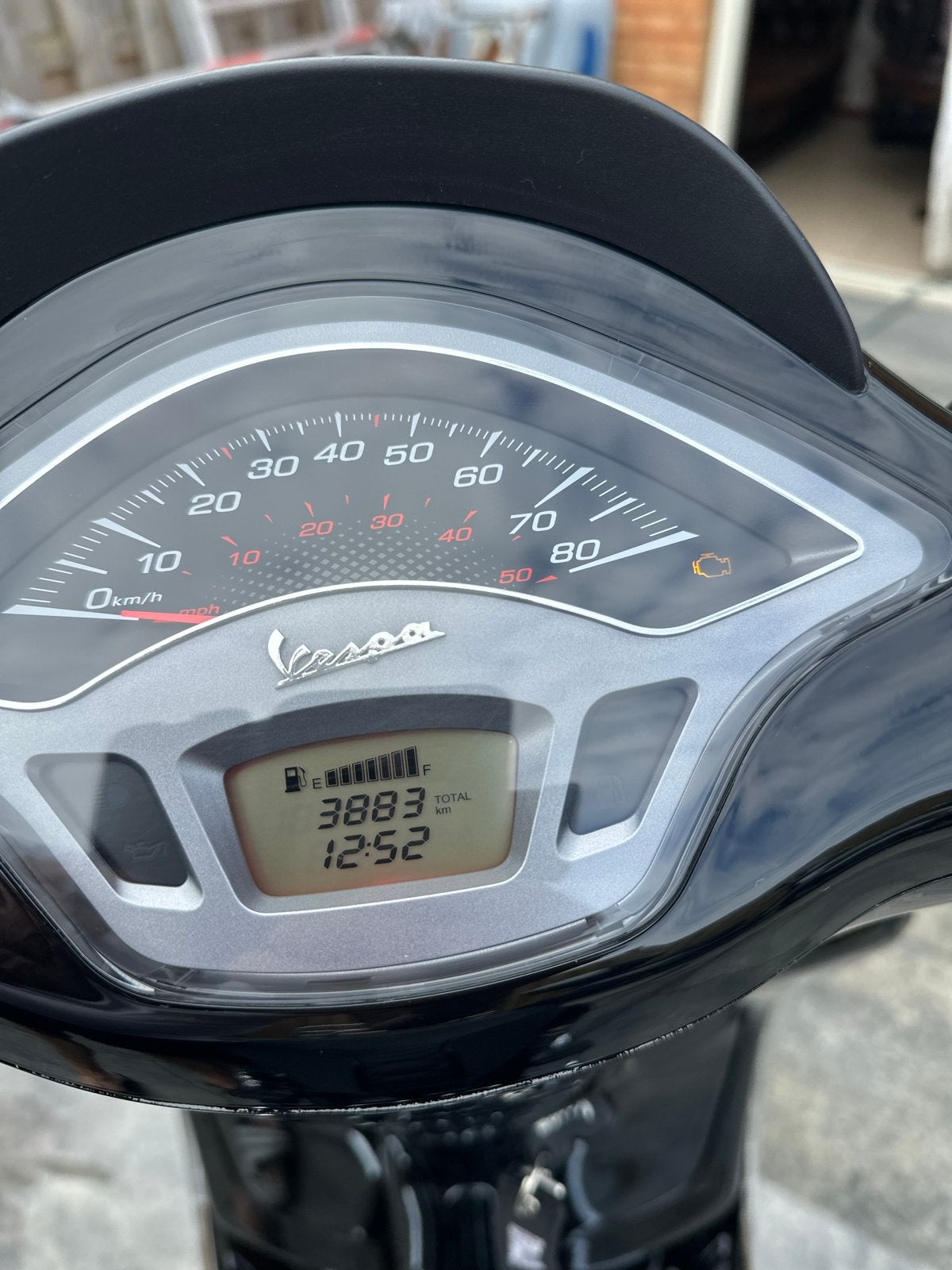 Vespa Sprint E5 - Bomvol en erbij Zo goed als nieuw,, Fietsen en Brommers, Overige modellen, Maximaal 45 km/u, Ophalen of Verzenden