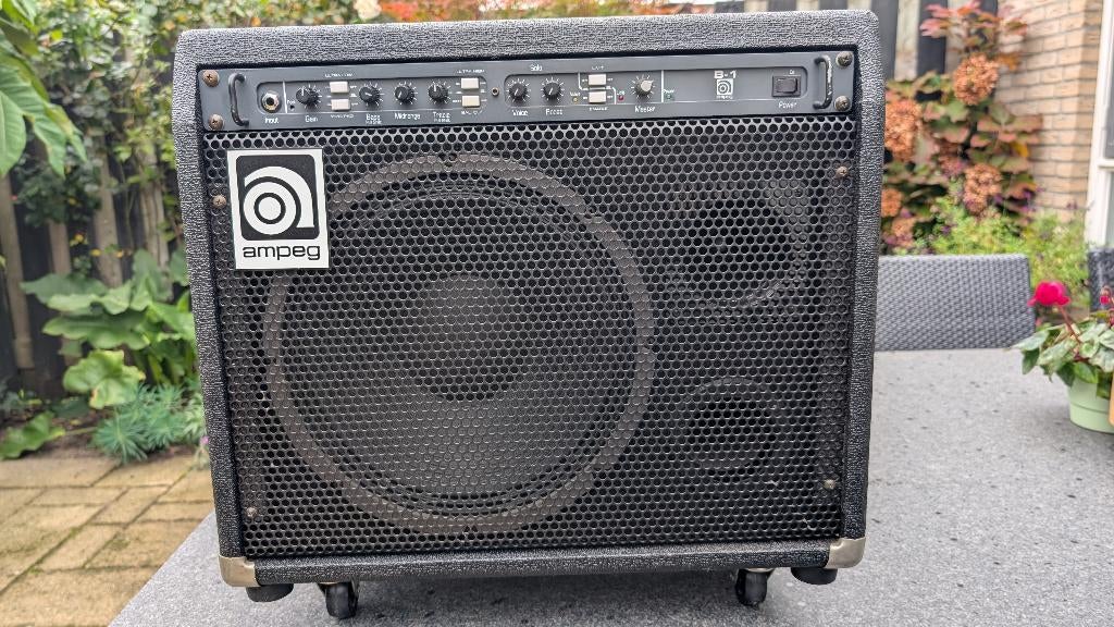 AMPEG B-1 bas combo versterker, Ophalen, Gebruikt, Basgitaar, 100 watt of meer