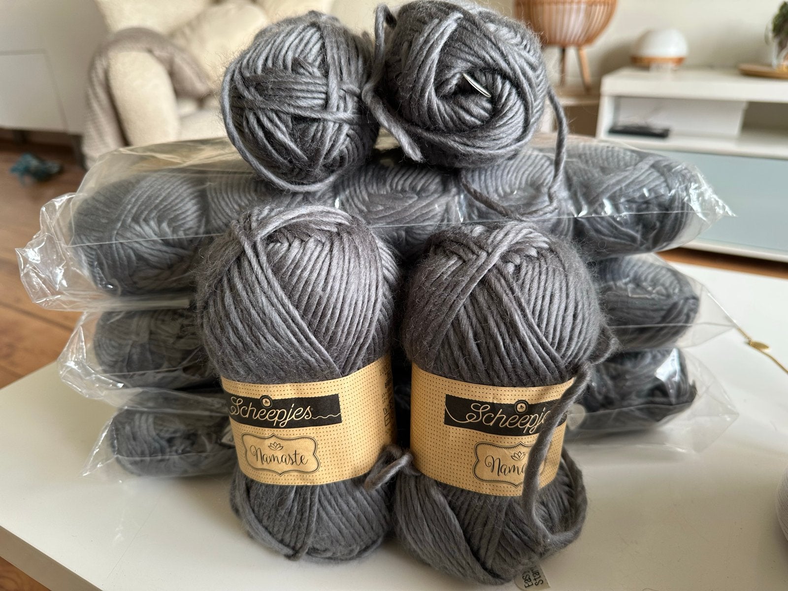 Scheepjes Namaste Wol - Grijs (50% Wol, 50% Acryl), Verzenden, Zo goed als nieuw, Breien of Haken, Wol of Garen