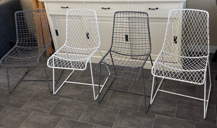 draadstoelen - Set van 4 in wit en grijs, Gebruikt, Overige kleuren, Ophalen of Verzenden, Vier