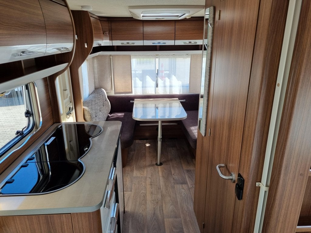 Eriba Exciting 471 Enkele bedden - Mover, Standaardzit, Schokbreker, Bedrijf, 5 tot 6 meter