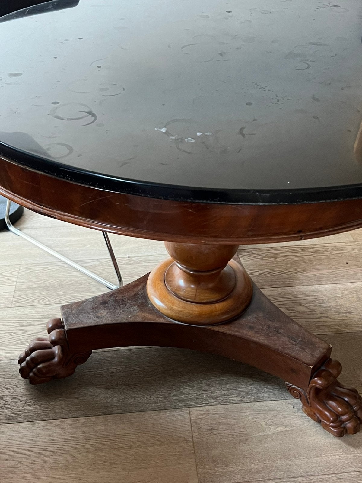 Vintage marble table  Ø100, Ophalen