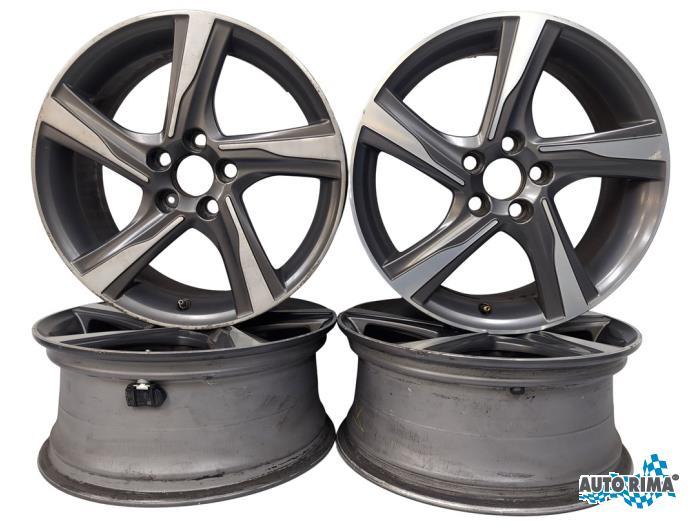 Sportvelgen Set van een Volvo V40, Gebruikt, -, -, Ophalen of Verzenden