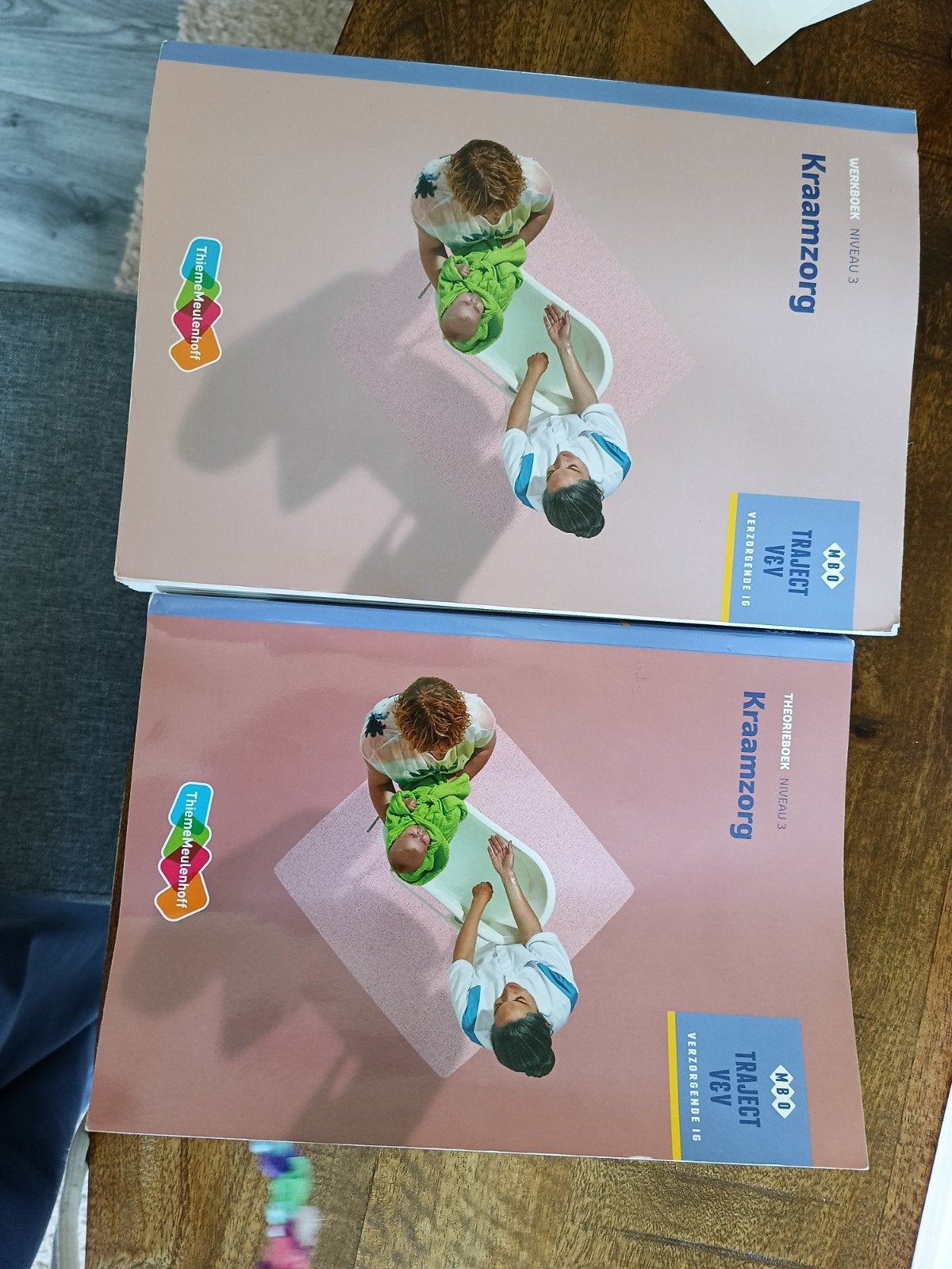 Kraamzorg Niveau 3 - Traject V&V Werkboek en Theorieboek, Boeken, H.P.M. van der Maat, Ophalen of Verzenden, Zo goed als nieuw