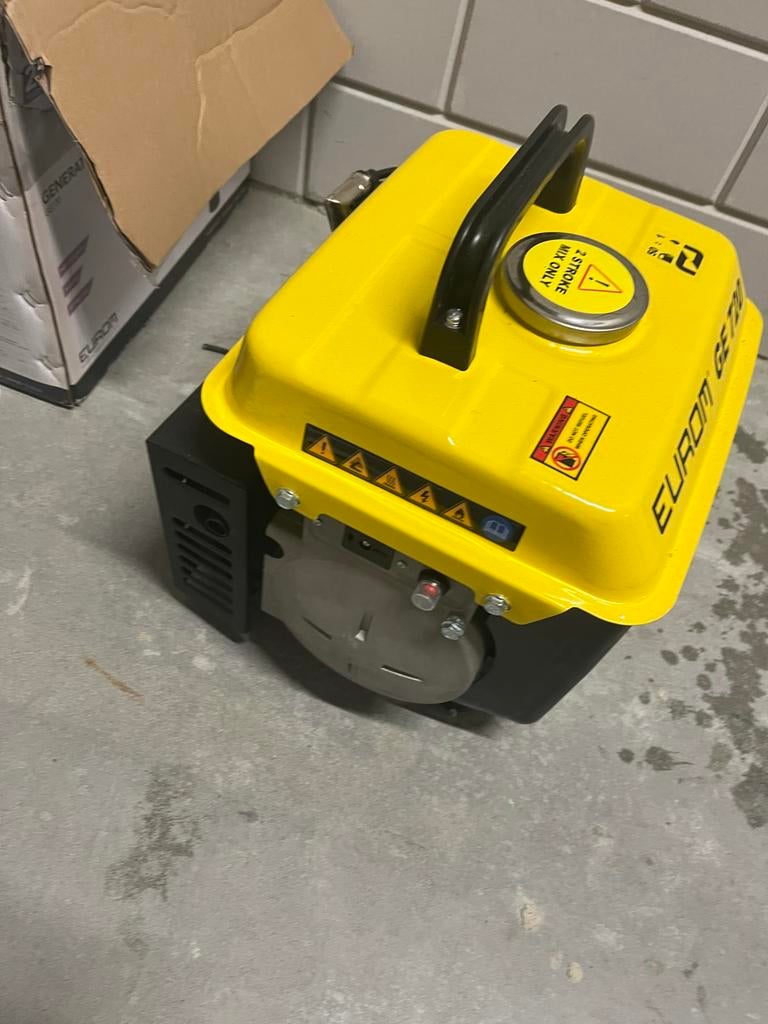 Splinternieuwe Eurom GE 720 generator, Doe-het-zelf en Verbouw, Aggregaten, Ophalen, Nieuw, Minder dan 5 kVA, Benzine