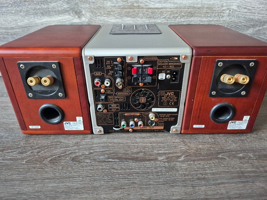 Foto 6 van JVC EX-D1 Compact Component System – Wood Cone speakers