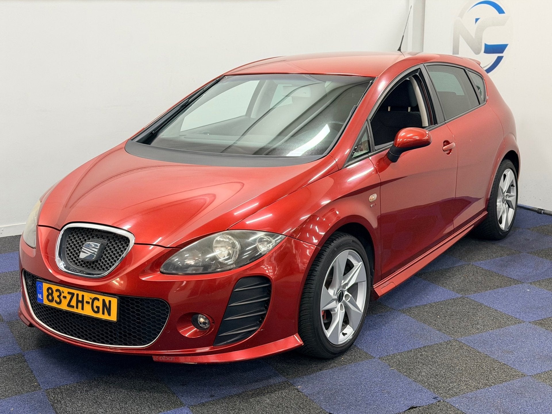 Seat Leon 2.0 FSI Streetstyle / AUTOMAAT / DEALER ONDERHOUDE, Gebruikt, 680 kg, 4 cilinders, Leon