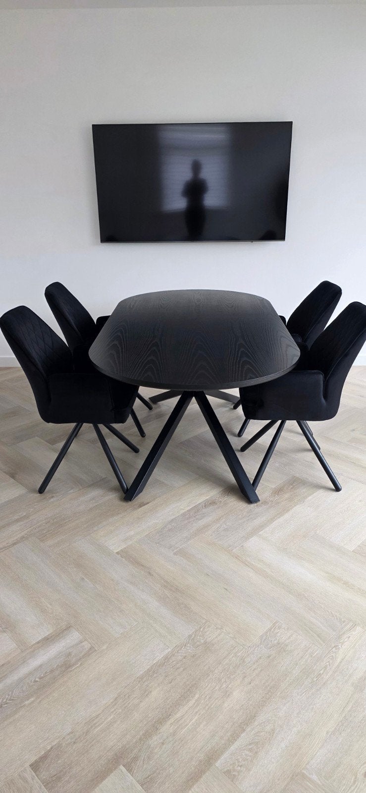 Zwarte ovale eettafel met stoelen, Ophalen, 100 tot 150 cm, 200 cm of meer, Zo goed als nieuw