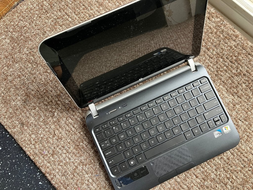 hp mini 210-3000, 2GB, 10 inch, 250GB, Gebruikt, HDD, Minder dan 4 GB, Qwerty