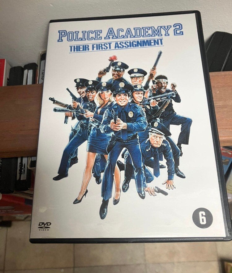 Police Academy 2: Their First Assignment (1985), Vanaf 6 jaar, Ophalen of Verzenden, Zo goed als nieuw, Actiekomedie