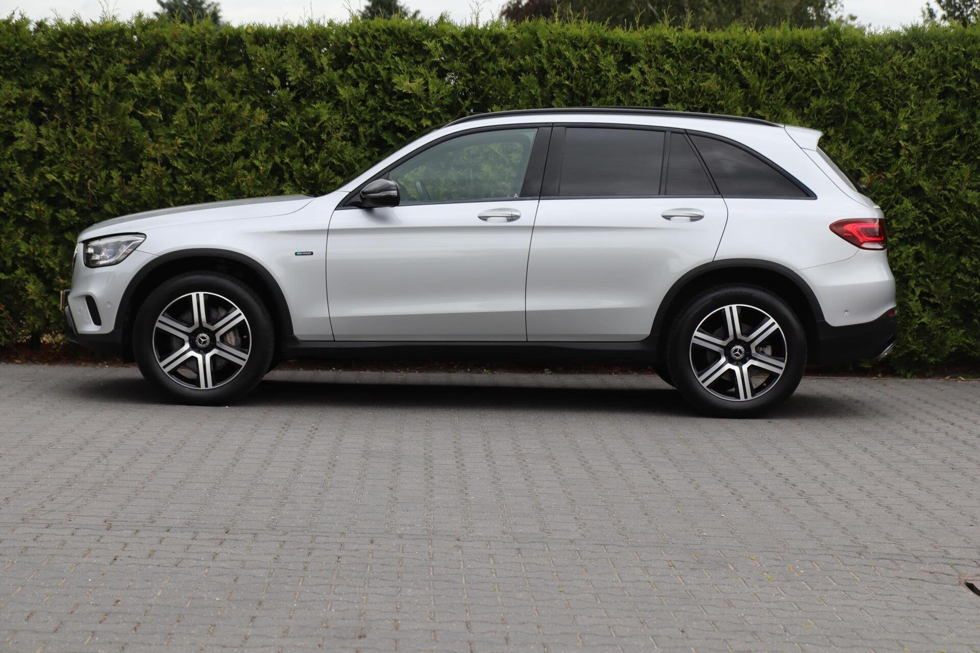 🔥 Mercedes-Benz GLC 300 e 4MATIC Premium Plus ⚡ | PANO, Automaat, Dealer onderhouden, Gebruikt, 4 cilinders